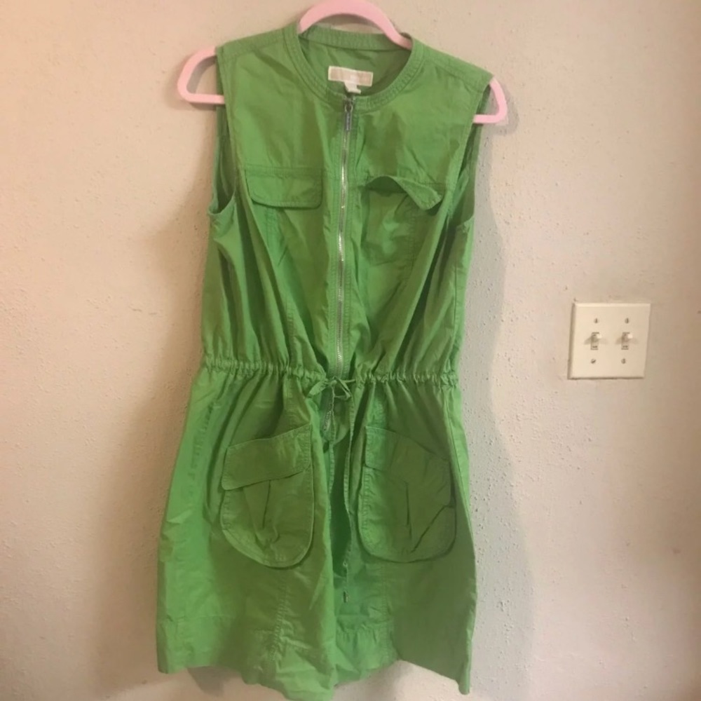 Dress - Picture 2 of 4